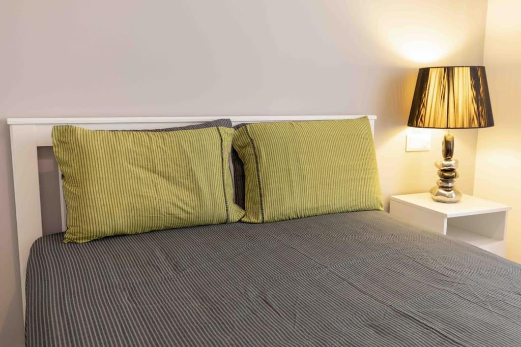 Luxury Cozy Appartment In The City Center Rhodes City Exterior photo