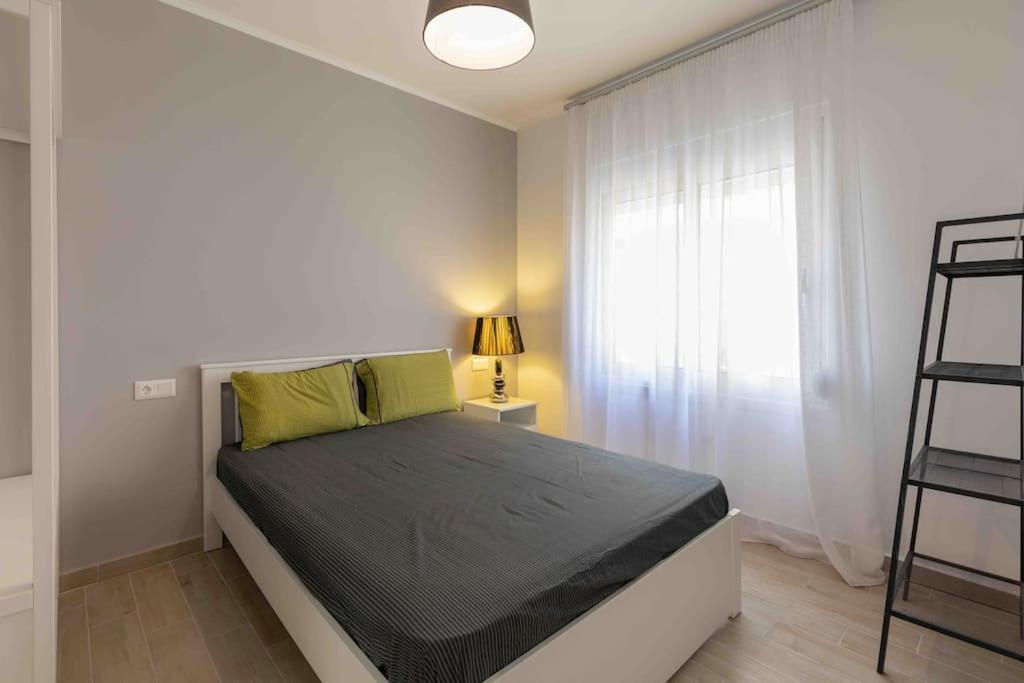 Luxury Cozy Appartment In The City Center Rhodes City Exterior photo