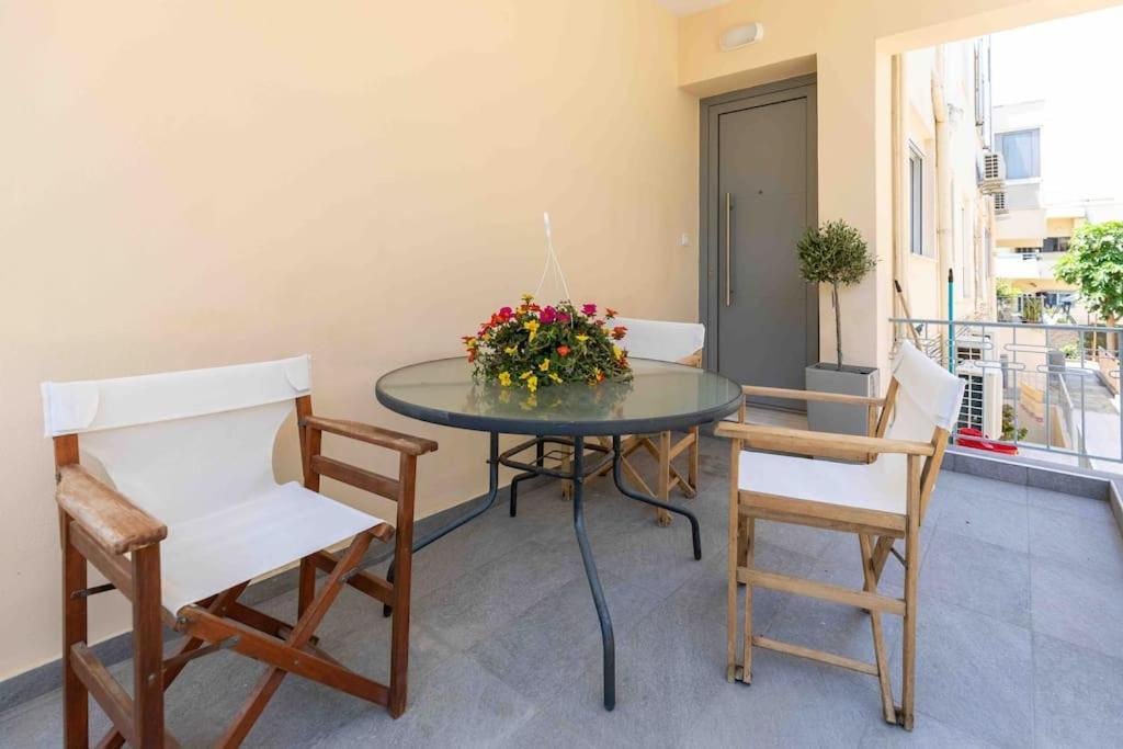 Luxury Cozy Appartment In The City Center Rhodes City Exterior photo